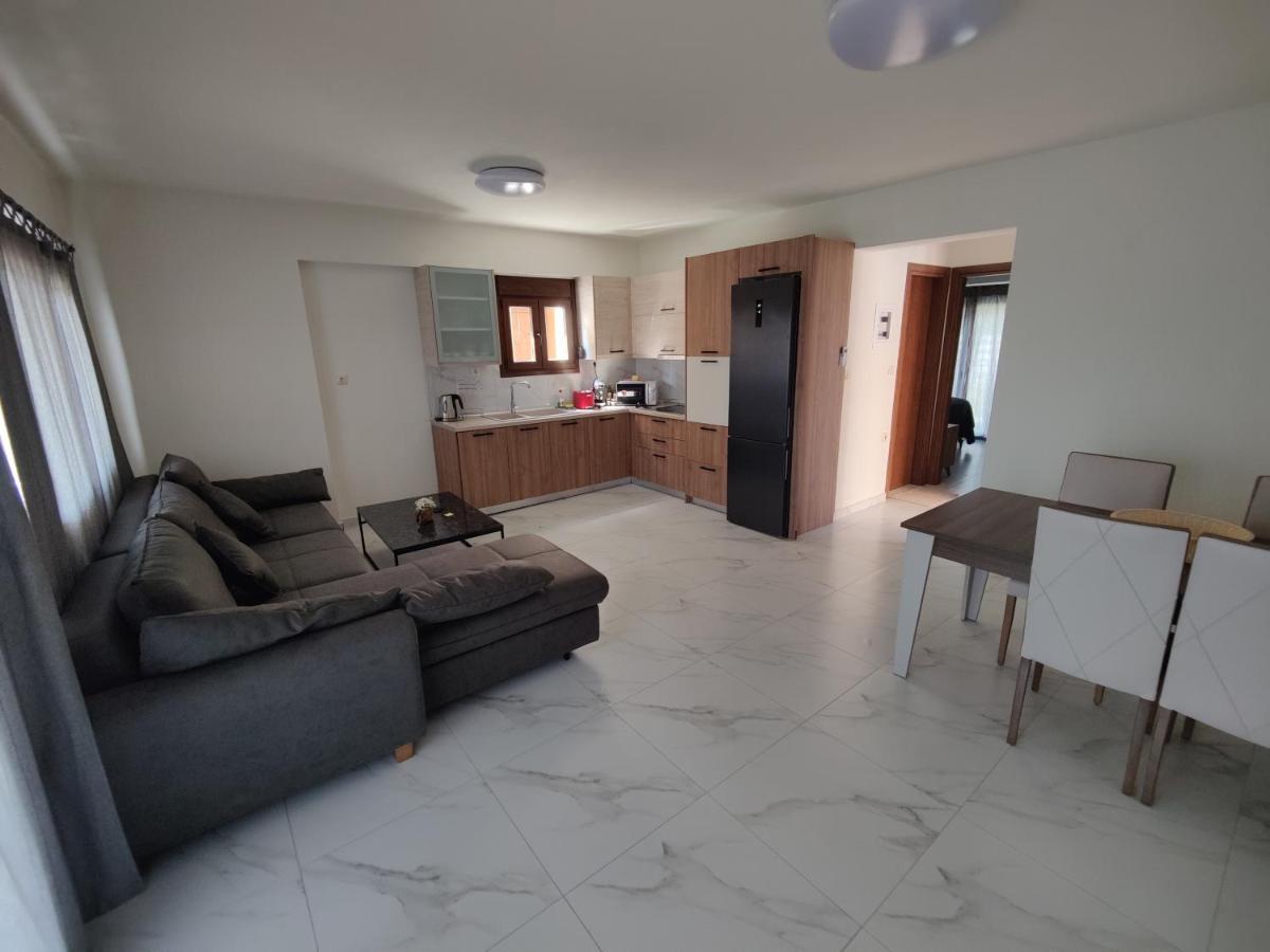 Villa Cassiopeia Nikiti  Exteriör bild